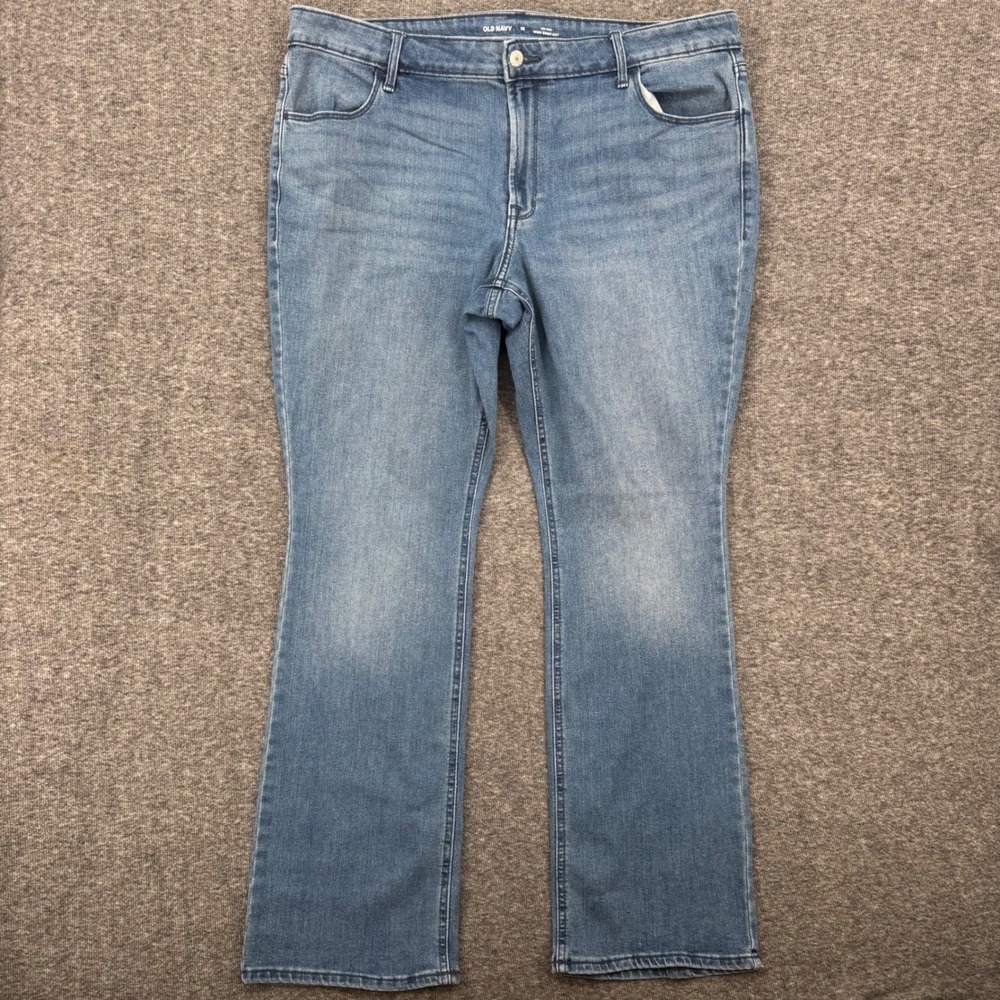 Old Navy Wow Boot-Cut Jeans Womens 18 Medium Wash Blue Mid-Rise Stretch Denim
